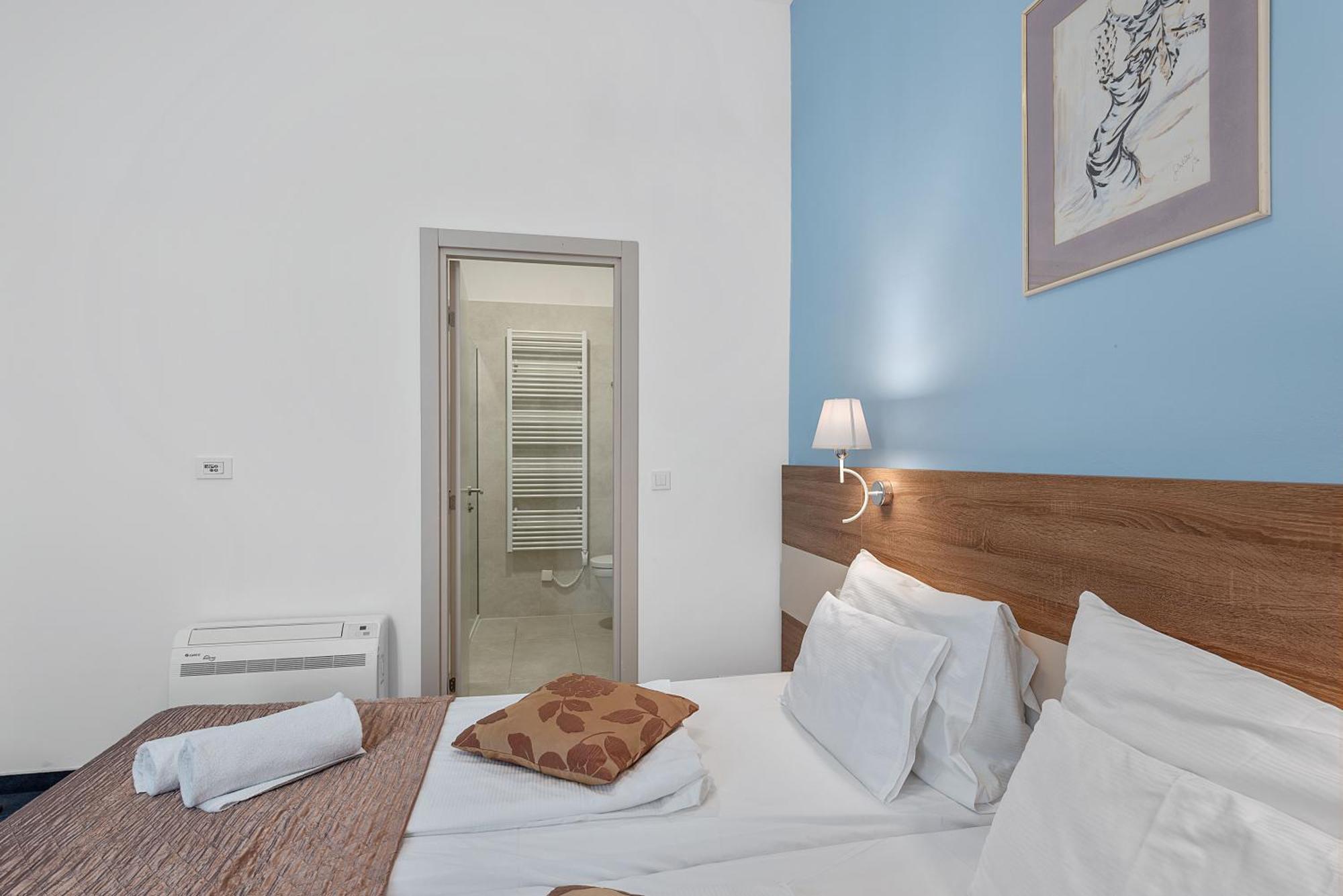 Deluxe Tweepersoonskamer met 1 of 2 Bedden en Uitzicht op Zee